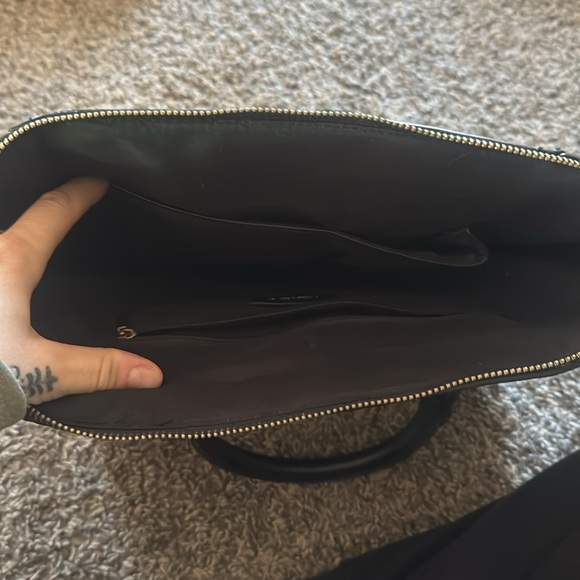 Forever 21 black purse - Picture 2 of 2